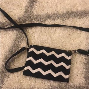 Thirty one crossbody wallet